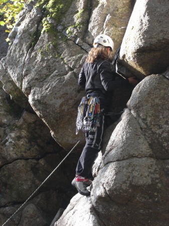 Vertical Frontiers - Learning to Lead at the Dewerstone Vertical Frontiers - Learning to Lead at the Dewerstone