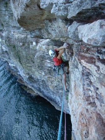 Ed Southwood on the crux traverse of Dreadnought, Berryhead.