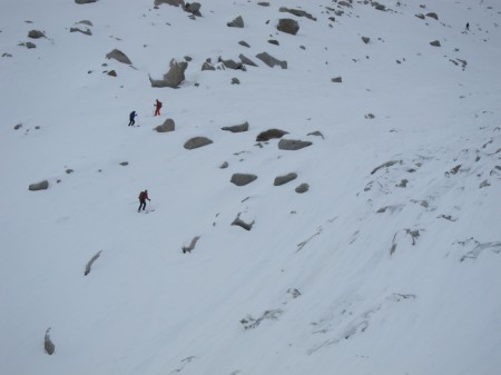 Some rocks and serac/avalanche debris just before reaching the lower glacier