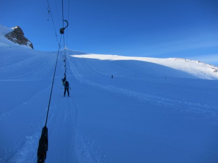 Drag tow on the glacier