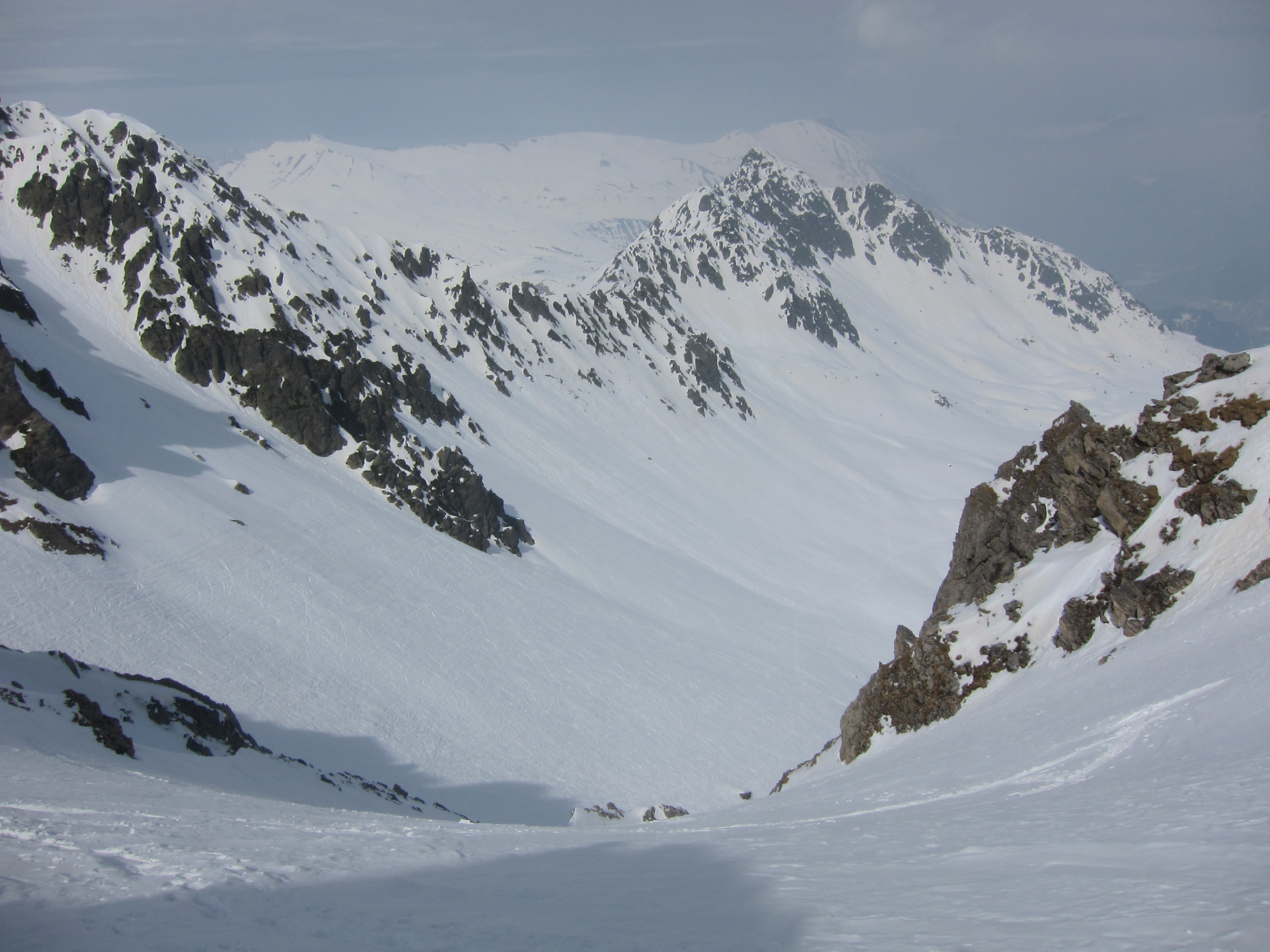 I picked a quiet slope to ski, some grippy hard snow about.