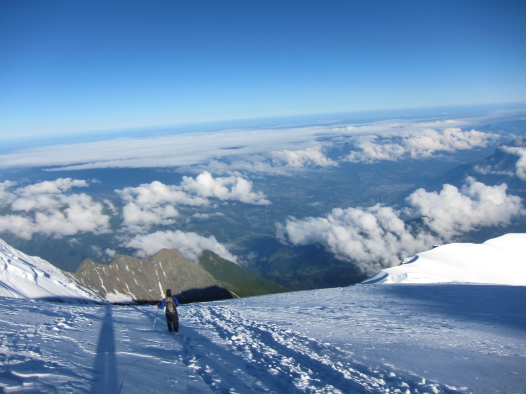 Nice fresh snow to plough through on the way down.
