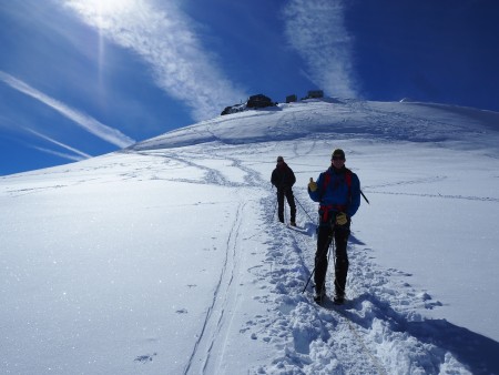 On the way down below the Vallot refuge