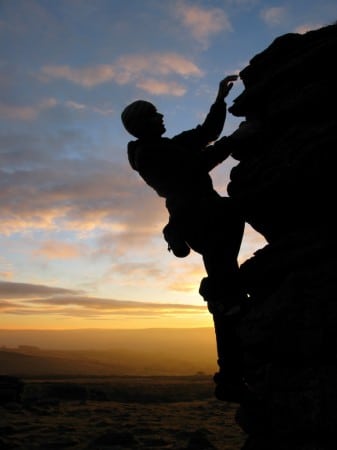 Baggy Point sea cliff climbing